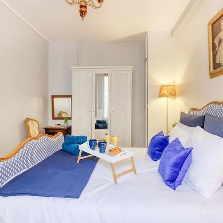 * Le Versaillais*2 Min A Pied Du Chateau Versailles Room photo